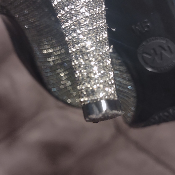 Michael Kors Alina Flex crystal-embellished pumps 9M - Picture 13 of 15